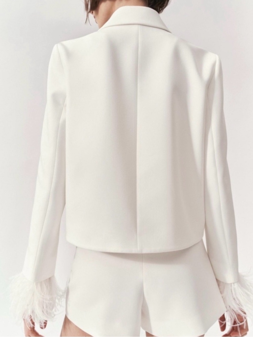 Zara Collection White Feather-Trim Cropped Blazer & High Waisted Shorts - Picture 4 of 6